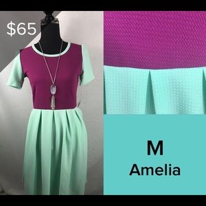 LuLaRoe Amelia medium